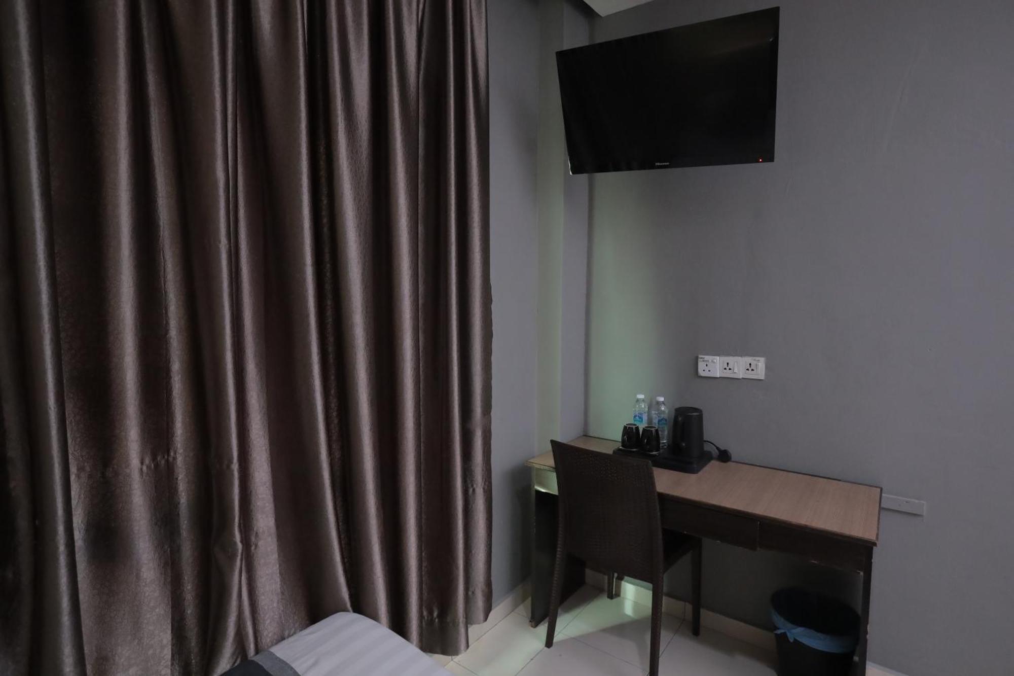 Dj Citi Point Hotel Kuala Terengganu Exterior photo